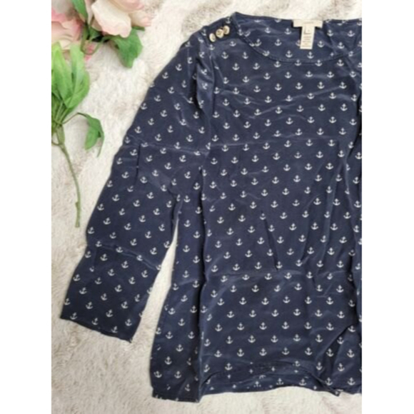 J Crew 100% Silk Button Shoulder Accent Anchor Print Blouse Size 0 - Picture 7 of 12